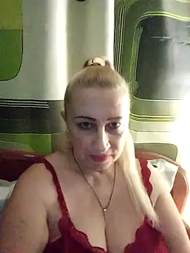 Esenia505 online show from 12/16/25, 03:16