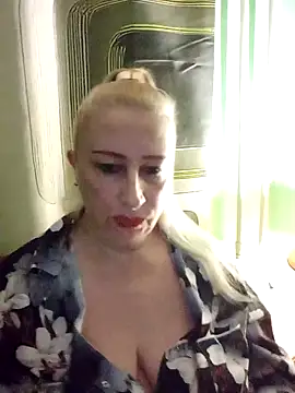 Esenia505 online show from 12/01/25, 04:13