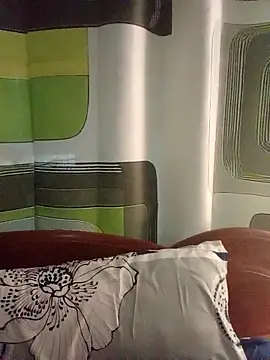 Esenia505 online show from 12/19/25, 09:22