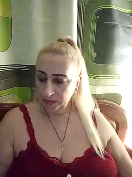 Esenia505 online show from 12/13/25, 08:04