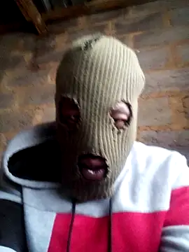 Snapshot of thickmeat47 chatting on 10/29/25, 03:55 thickmeat47 online show from 10/29/25, 03:55