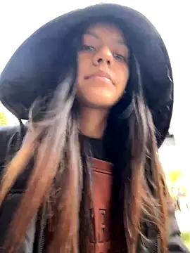 angelaalovee online show from 11/06/25, 01:04