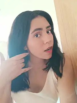 Sara-215 online show from 05/21/26, 01:41