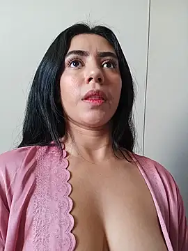 Sara-215 online show from 05/20/26, 12:46