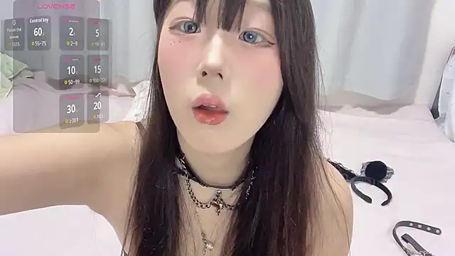 zhnlky online show from 11/10/25, 02:11