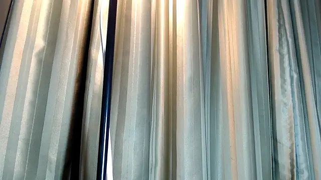 LIYXS online show from 12/16/25, 02:27