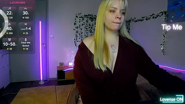 LisaCandy1 online show from 02/05/26, 01:29