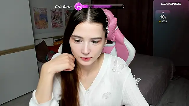 Hana Flo  online show from 12/05/25, 01:53