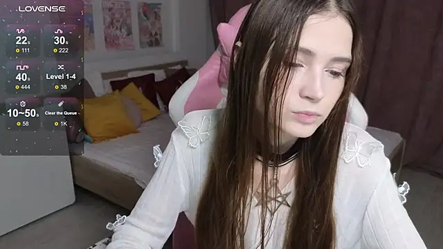 Hana Flo  online show from 11/10/25, 02:11