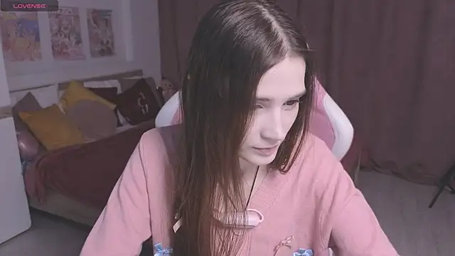 Hana Flo  online show from 11/14/25, 02:54