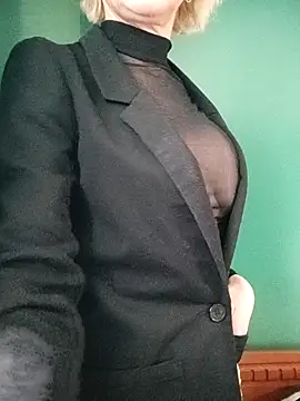 Seta385211 online show from 11/26/25, 08:03