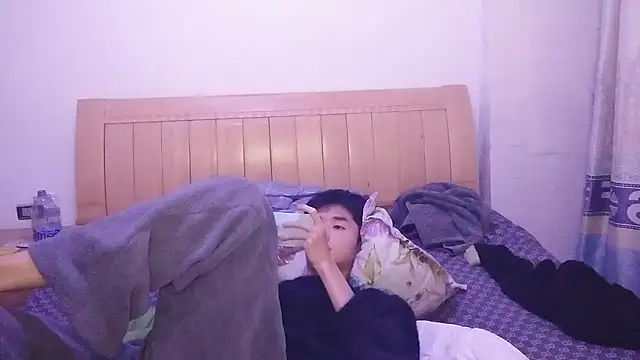 N228 online show from 12/13/25, 08:04