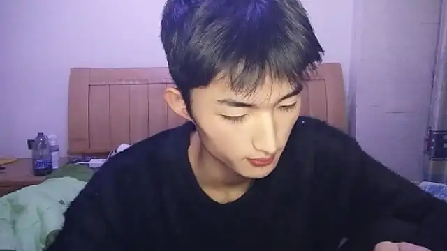 N228 online show from 12/17/25, 06:35