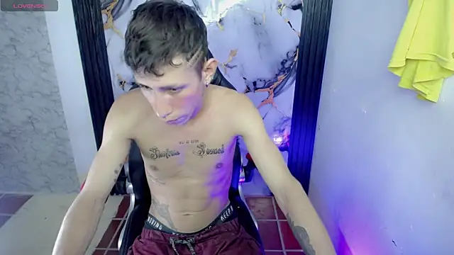 The latin boy online show from 11/29/25, 07:58