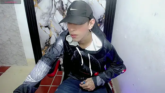 The latin boy online show from 12/18/25, 02:38