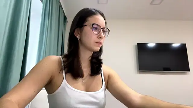 Snapshot of Allisgree chatting on 11/07/25, 09:58 Allisgree online show from 11/07/25, 09:58