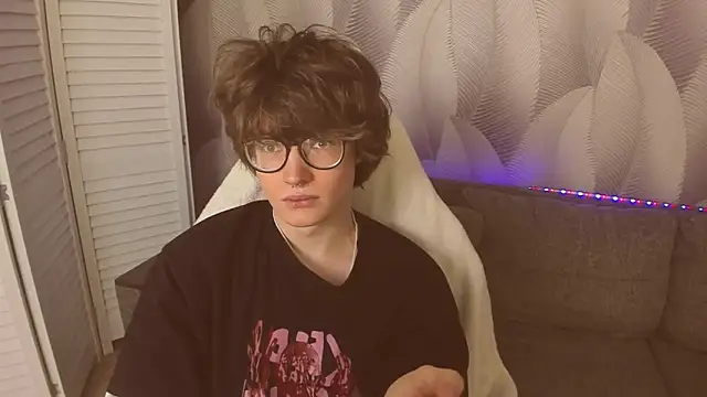 Snapshot of Syndy_Dels chatting on 02/12/26, 03:45 Syndy Dels online show from 02/12/26, 03:45