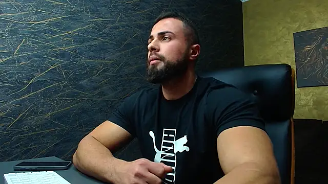 HayesWood online show from 11/12/25, 05:44