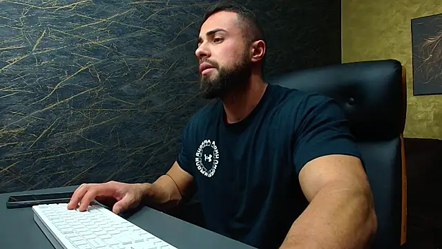 HayesWood online show from 11/14/25, 05:44