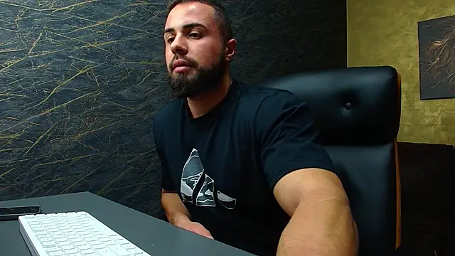 HayesWood online show from 11/13/25, 05:55