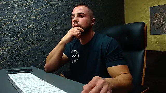 HayesWood online show from 11/04/25, 05:44