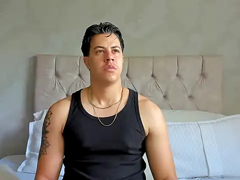 Louis Bran online show from 11/04/25, 01:37