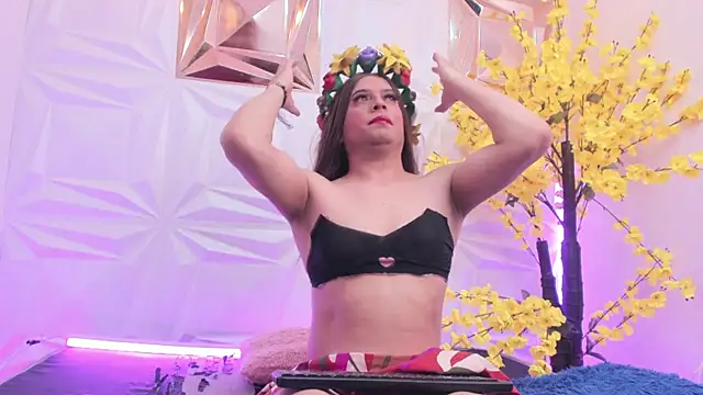 Snapshot of NovaNight_ chatting on 11/04/25, 11:47 NovaNight online show from 11/04/25, 11:47