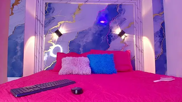 Girls from medellin online show from 11/18/25, 03:10