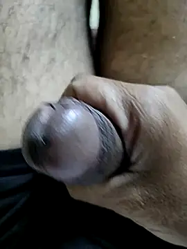 female hunterr online show from 10/30/25, 04:48