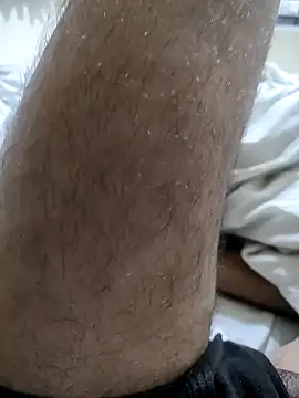 female hunterr online show from 11/11/25, 08:58