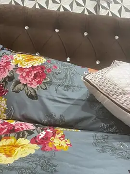 Heena Sharma982 online show from 02/10/26, 06:51