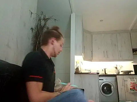 Snapshot of THOMMONSTER5299 chatting on 11/27/25, 09:26 THOMMONSTER5299 online show from 11/27/25, 09:26