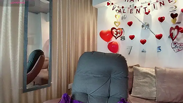 Snapshot of KamyGlam chatting on 02/23/26, 08:31 KamyGlam online show from 02/23/26, 08:31