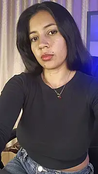 Snapshot of KamyGlam chatting on 01/18/26, 08:01 KamyGlam online show from 01/18/26, 08:01