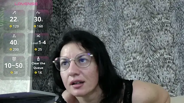 Snapshot of _LustyFantasy_ chatting on 11/13/25, 04:16 LustyFantasy online show from 11/13/25, 04:16