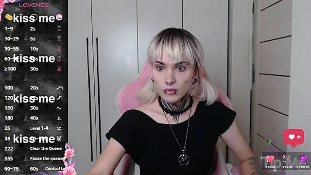 Snapshot of ElixabetANG chatting on 11/01/25, 04:52 ElixabetANG online show from 11/01/25, 04:52