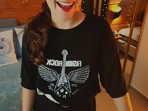 milena kiitty online show from 02/09/26, 11:41