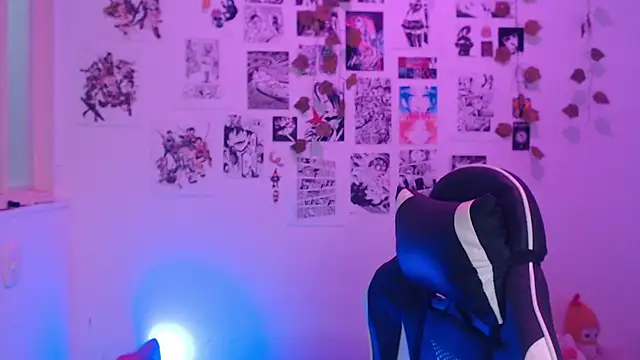 Snapshot of reiko_doll chatting on 11/01/25, 01:34 reiko doll online show from 11/01/25, 01:34