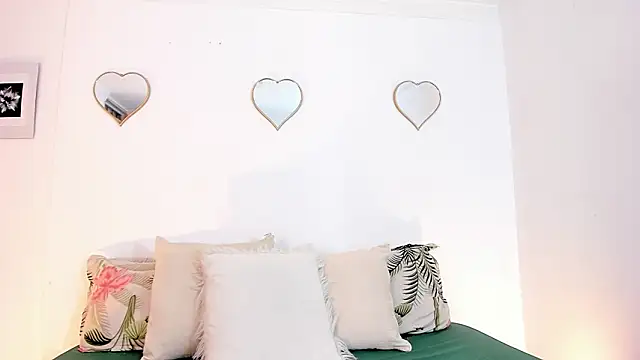 julialex  online show from 03/05/26, 06:59