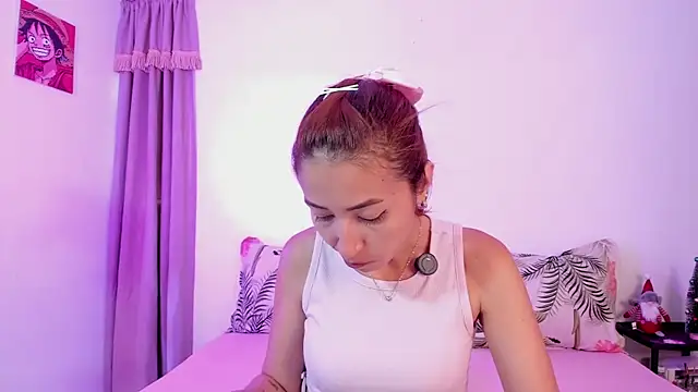 Snapshot of julialex_ chatting on 11/25/25, 06:19 julialex online show from 11/25/25, 06:19