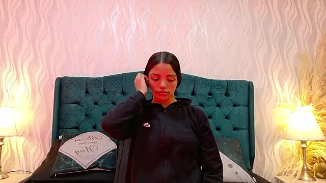 Snapshot of Noah_smit__ chatting on 11/06/25, 01:15 Noah smit online show from 11/06/25, 01:15