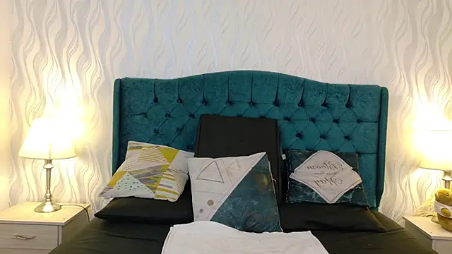 Snapshot of Noah_smit__ chatting on 11/22/25, 03:05 Noah smit online show from 11/22/25, 03:05