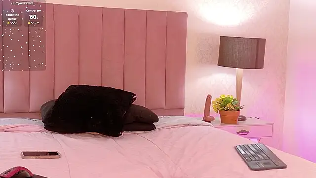 Alanagh  online show from 02/17/26, 07:44