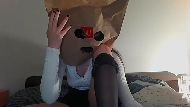 Snapshot of Mystique5363 chatting on 11/03/25, 03:59 Mystique5363 online show from 11/03/25, 03:59