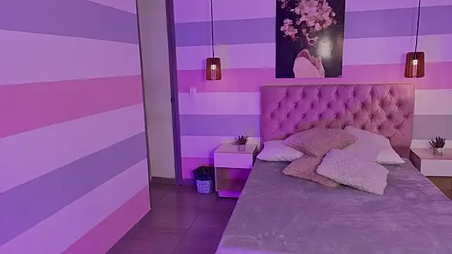 samantaortega   online show from 11/20/25, 12:28