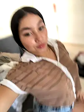 Snapshot of Vickybon chatting on 11/27/25, 03:12 Vickybon online show from 11/27/25, 03:12