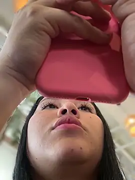 Snapshot of Vickybon chatting on 11/09/25, 08:13 Vickybon online show from 11/09/25, 08:13