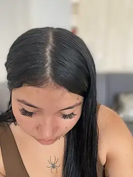 Snapshot of Vickybon chatting on 11/28/25, 03:01 Vickybon online show from 11/28/25, 03:01