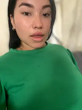 Snapshot of Vickybon chatting on 12/01/25, 05:03 Vickybon online show from 12/01/25, 05:03