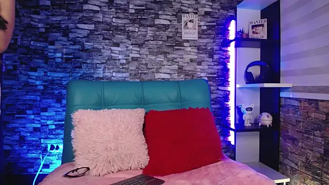 SharlottEssence online show from 11/05/25, 10:07